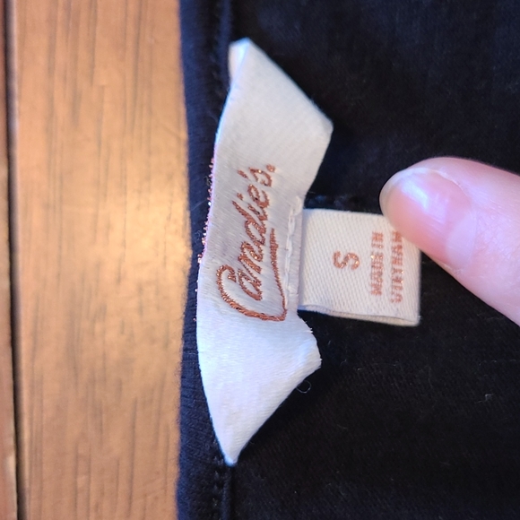 Candie's Lace Bodysuit - Picture 3 of 3